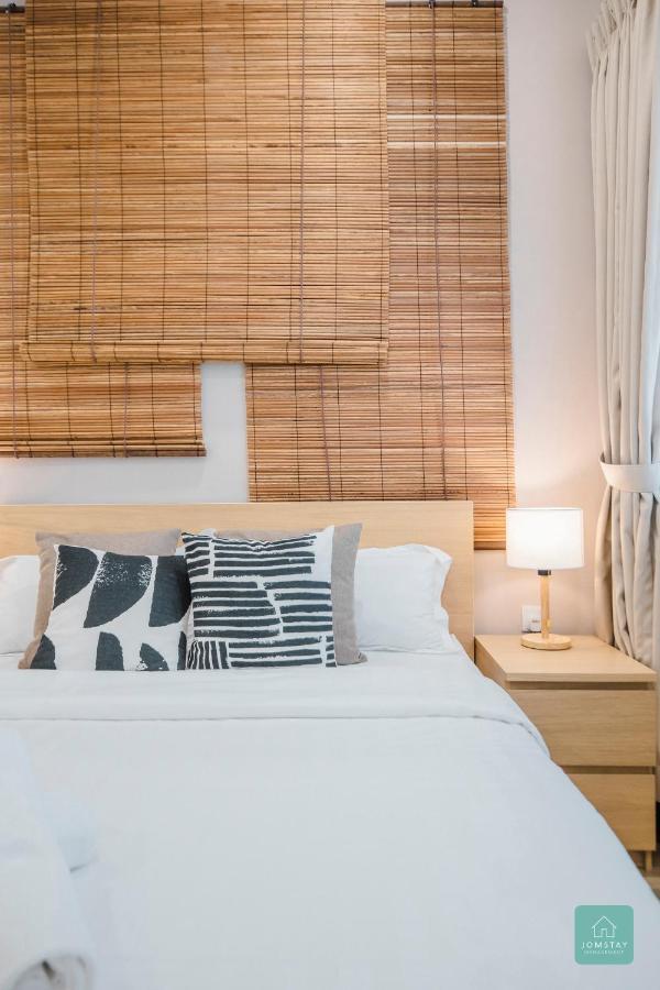 Jomstay Muji 19 & 7 Inn Ipoh Garden 8-10 Pax Exterior photo